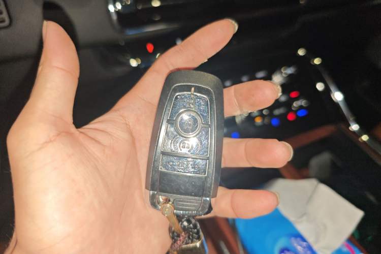 Used Lincoln Navigator 2020 3.5T Prestige Edition Vehicle Key