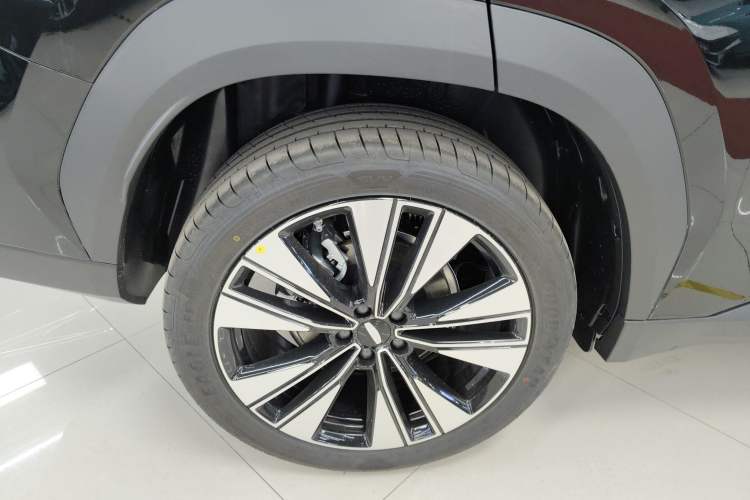 Used Geely Auto FX11 2025 4th Generation 1.5TD DCT Jinxiu
