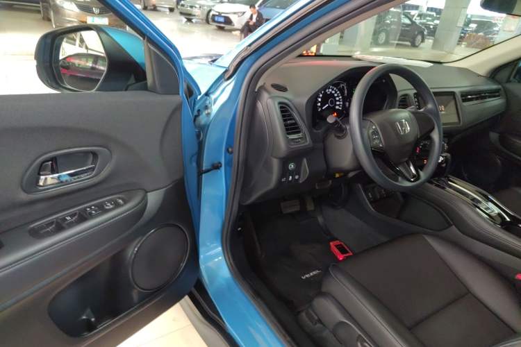 Used Honda Vezel 2020 1.5L CVT Pioneer Edition