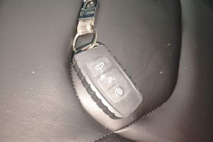 Used Bestune X40 2019 1.6L Automatic Luxury Edition China VI
