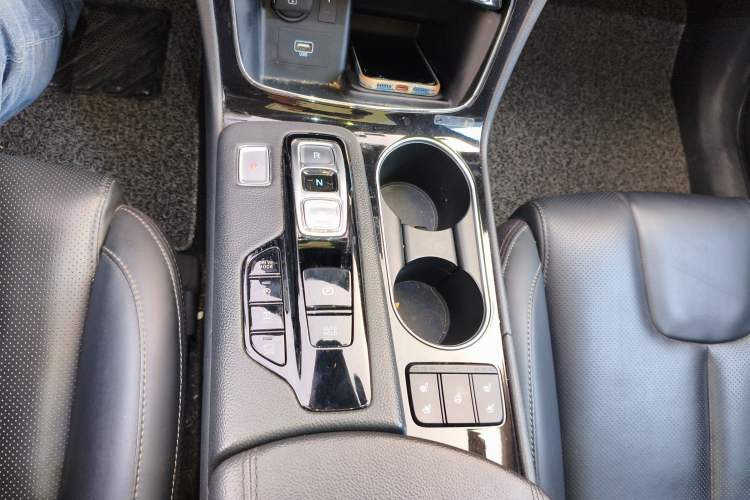 Used Hyundai Santa Fe 2019 380 TGDi TOP Automatic All-Wheel Drive Flagship (HTRAC) – China VI Standard
