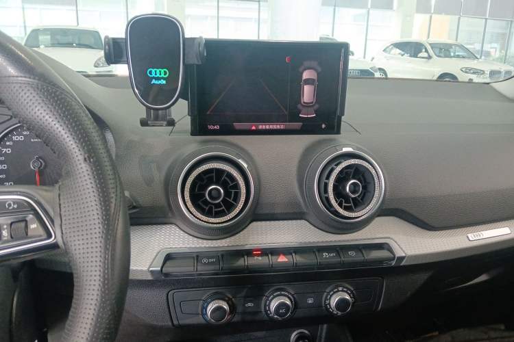 Used Audi Q2L 2021 35 TFSI Progressive Dynamic Edition
