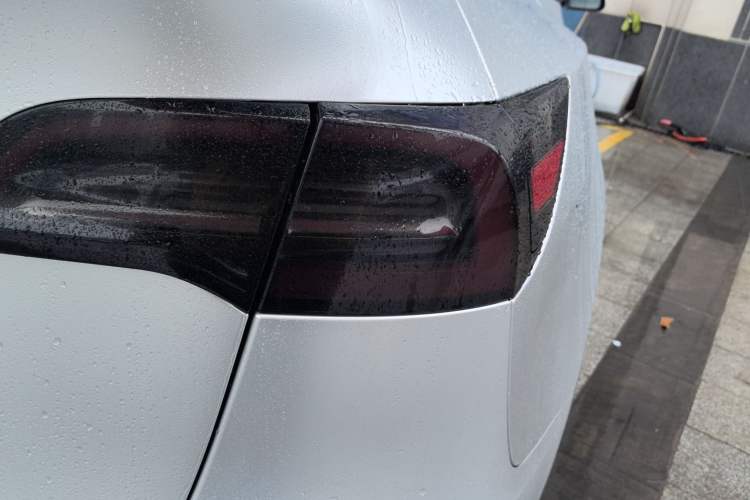 Used Tesla Model Y 2022 Rear-Wheel-Drive Version