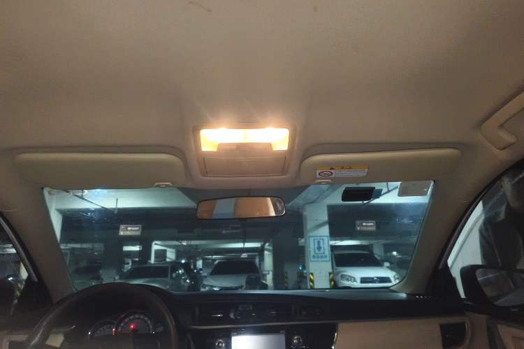 Used Toyota Corolla 2014 1.6L CVT GL Headliner