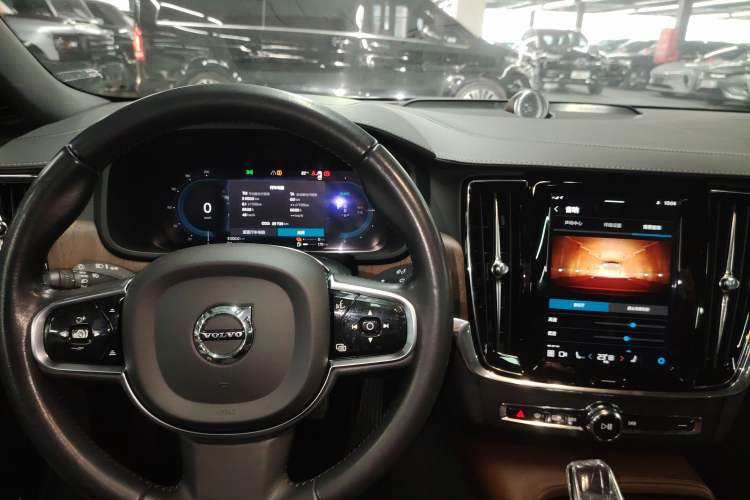 Used Volvo S90 New Energy 2022 T8 eDrive Hybrid Luxury Edition