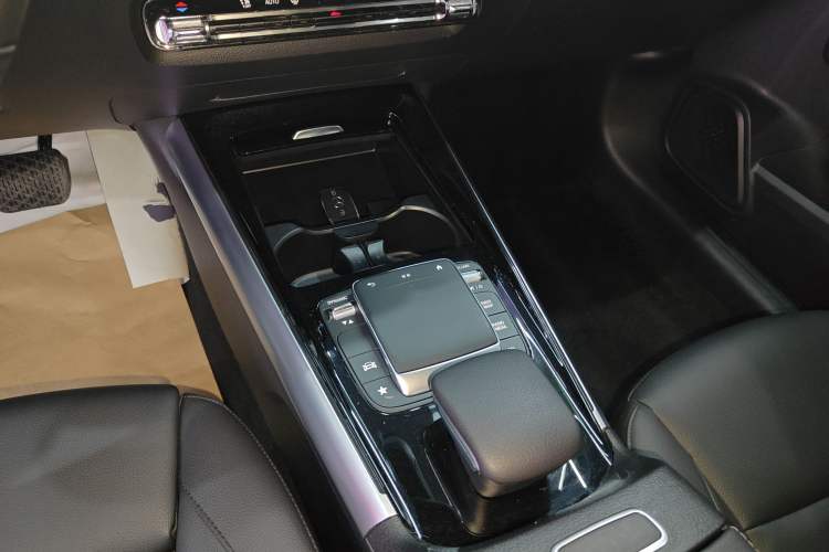 Used Mercedes-Benz GLA 2023 GLA 200 Gear Lever