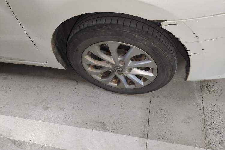 Used Nissan Sylphy 2019 1.6XV CVT Smart Connect Luxury Edition China V Standard Right Front Wheel Hub