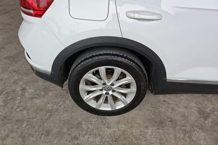 Used Volkswagen T-ROC 2019 230TSI DSG Two-Wheel-Drive Advanced Version China VI Standard