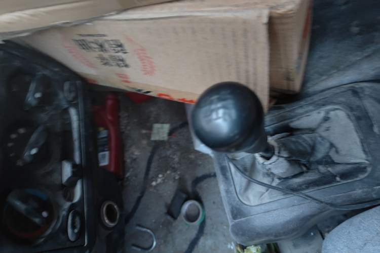 Used Wuling Rongguang 2011 1.2L Base Version
