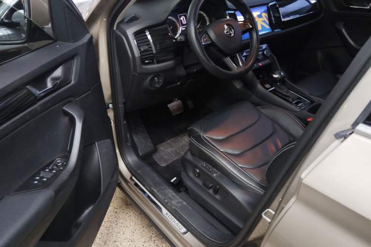 Used Skoda Kodiaq 2018 Facelifted TSI330 5-Seater Two-Wheel-Drive Luxury Enjoyment Edition
