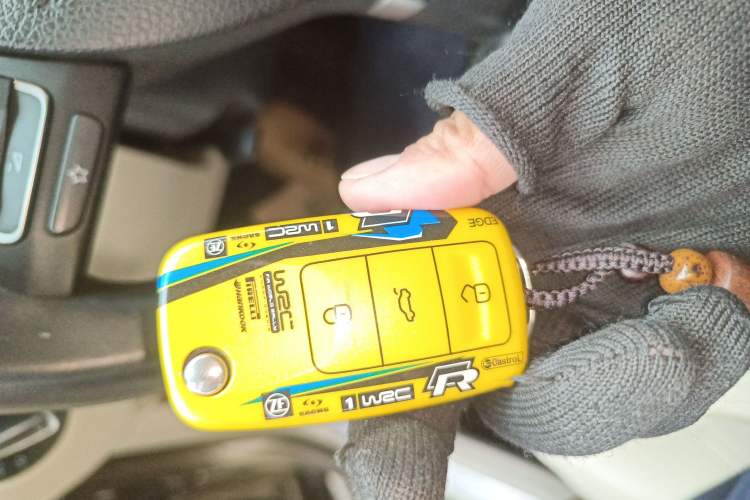 Used Volkswagen Tiguan 2016 300TSI Automatic Two-Wheel Drive Luxury Edition Vehicle Key