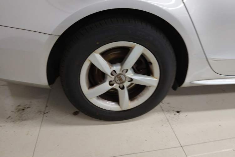 Used Audi A4L 2013 35 TFSI Automatic Standard Model
