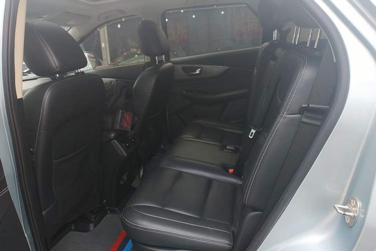 Used Dongfeng Fengon S560 2018 1.8L Manual Luxury 7-Seater