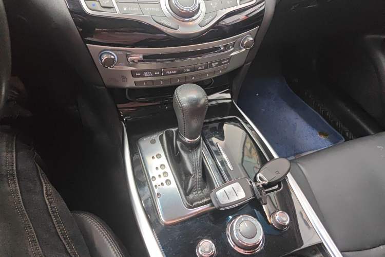 Used Infiniti Q70 2015 Q70L 2.5L Elite Edition Gear Lever