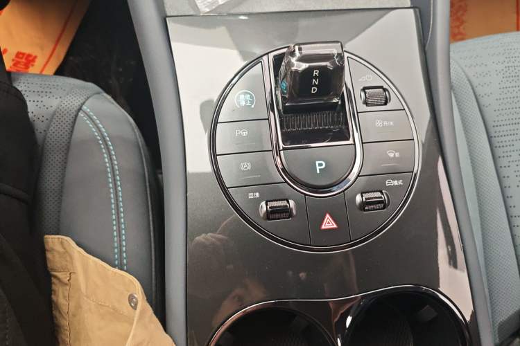 Used BYD Seal 06GT 2025 Intelligent Driving Version 605 Heatwave Edition Gear Lever