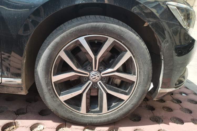 Used Volkswagen Magotan 2017 330TSI DSG Luxury Model Exterior 7