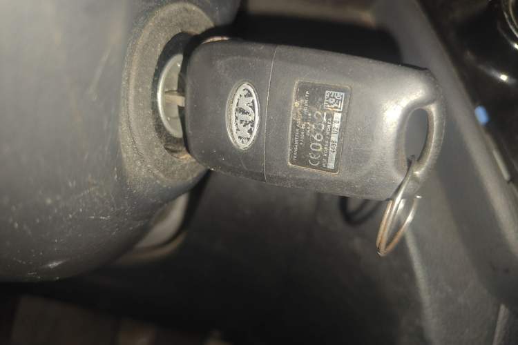 Used Kia K2 2015 Sedan 1.4L MT GLS