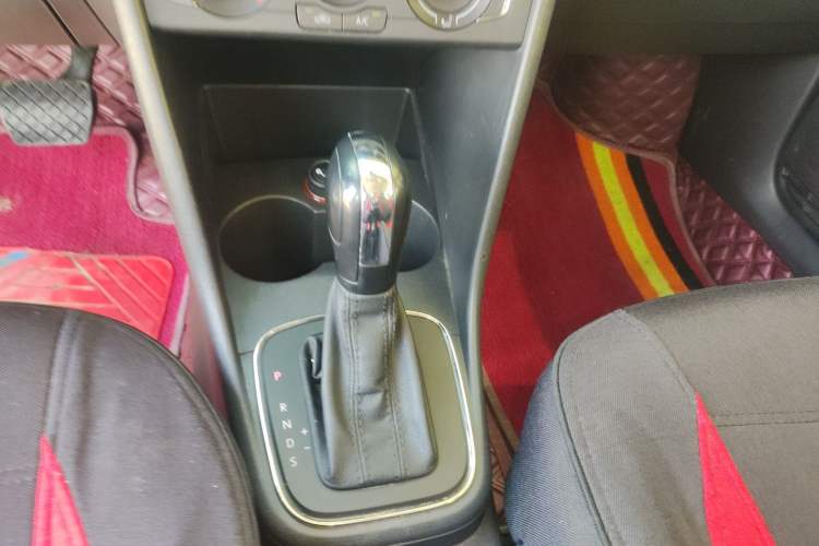 Used Volkswagen Polo 2014 1.4L Automatic Comfort Edition