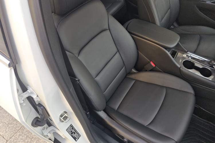 Used Chevrolet Malibu XL 2019 535T CVT Active Version