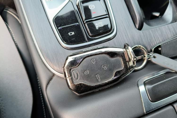 Used GAC Trumpchi GS8 2024 Linghang Series 2.0 TGDI Two-Wheel Drive Luxury Smart Connectivity Version Vehicle Key