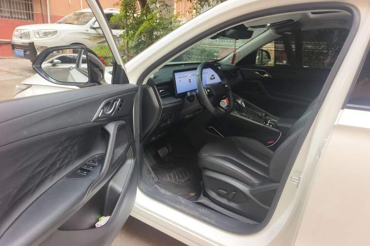 Used Roewe RX5 New Energy 2023 eRX5 Super Hybrid Prestige Edition Driver Seat