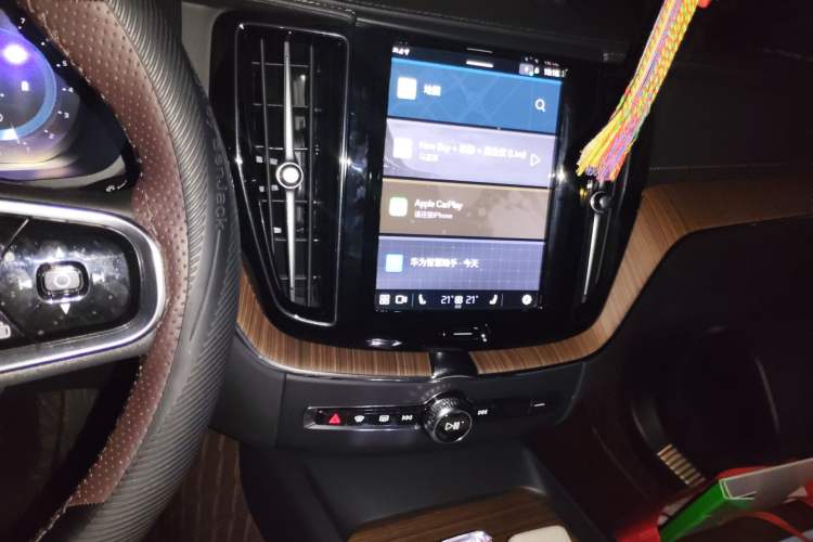 Used Volvo XC60 2024 B5 4x4 Smart Luxury Edition