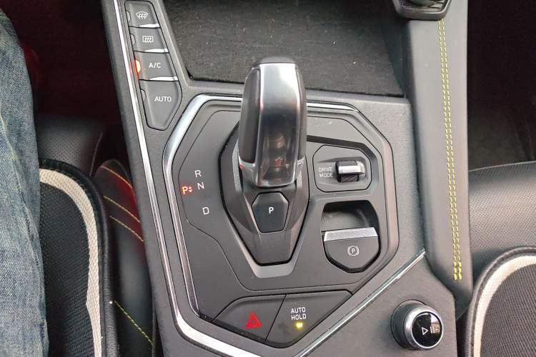 Used Lynk & Co 05 2020 2.0TD Two-Wheel Drive Shine Halo
