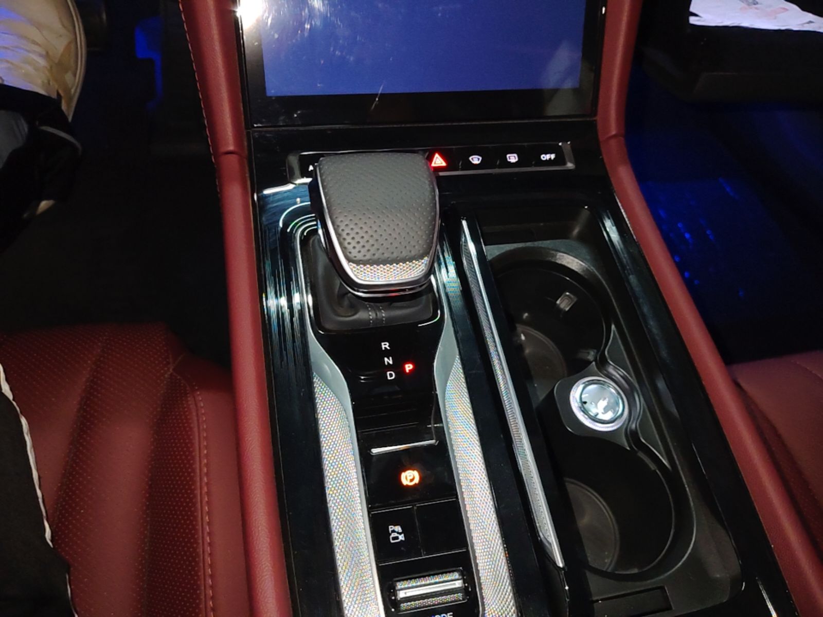 Hongqi H5 PHEV 2025 130 Super Hybrid Version — снимка 18