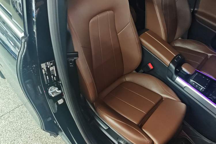 Used Mercedes-Benz GLB 2022 Updated GLB 200 Fashion Edition