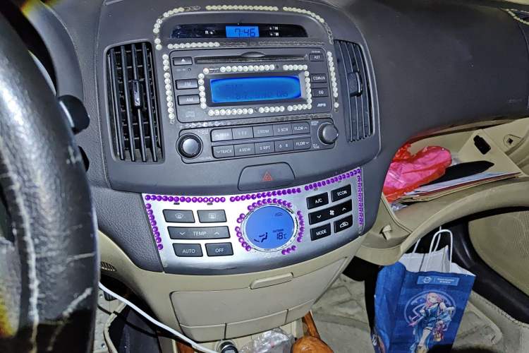 Used Hyundai Celesta 2010 1.6L AT GLS Audio And AC Panel