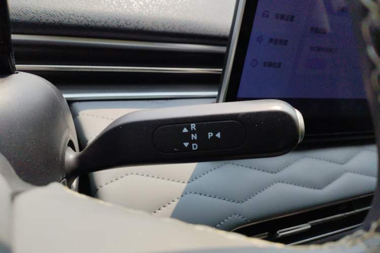 Used Dongfeng NAMMI 01 2024 430 Plus Smart+ Gear Lever