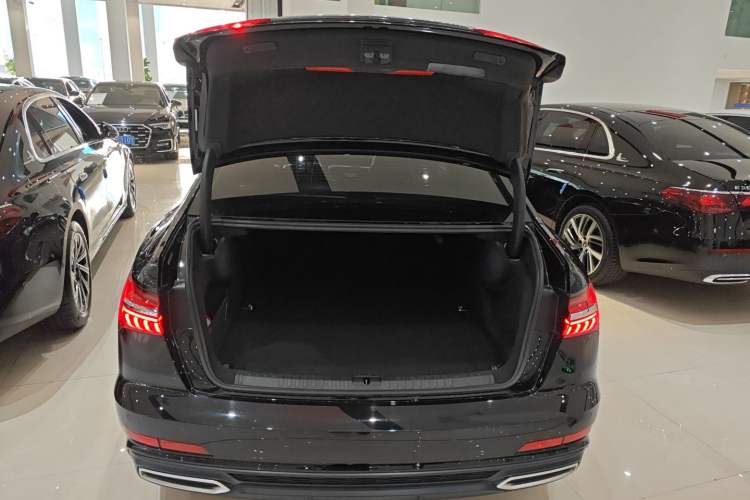 Used Audi A6L 2022 40 TFSI Luxury Dynamic Model
