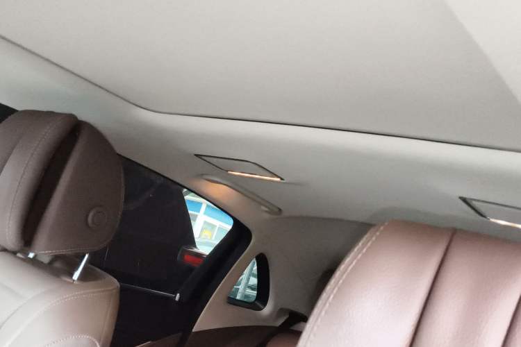 Used Mercedes-Benz E-Class 2019 E 260 L Sport Edition Headliner