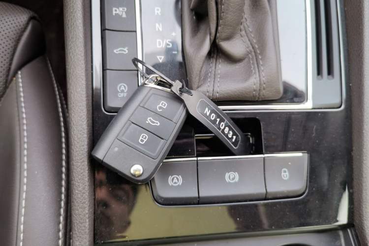 Used Skoda Superb 2021 TSI380 DSG Flagship Edition Vehicle Key