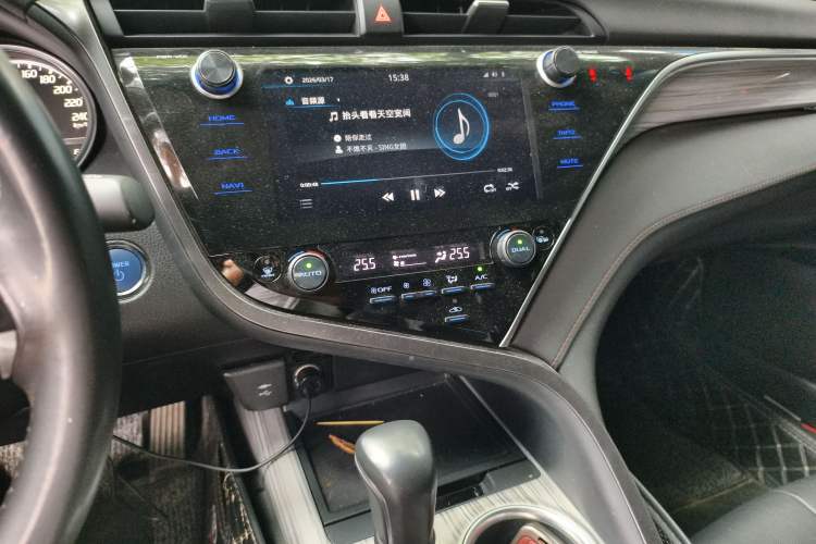 Used Toyota Camry 2019 Dual-Engine 2.5 HG Luxury Edition China VI Standard