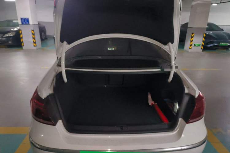 Used Volkswagen FAW-Volkswagen CC 2013 2.0 TSI Luxury Model Trunk