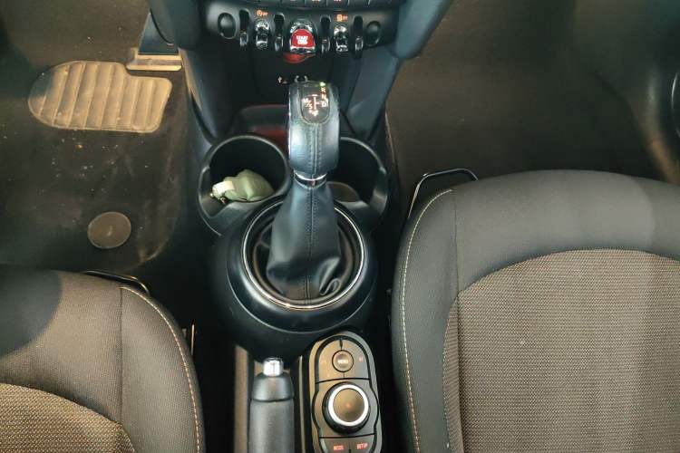 Used MINI 2016 1.2T ONE Pioneer Edition
