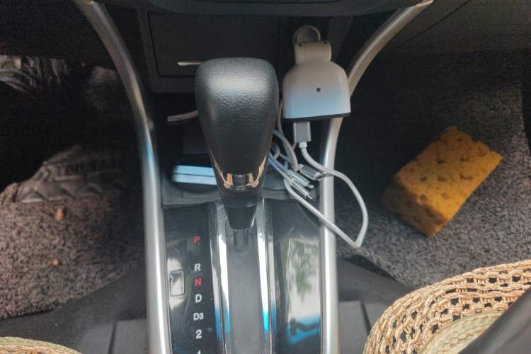 Used Honda Crider 2013 1.8L automatic luxury edition Gear Lever