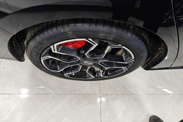 Used Nissan N7 2025 510 Pro Right Rear Wheel Hub