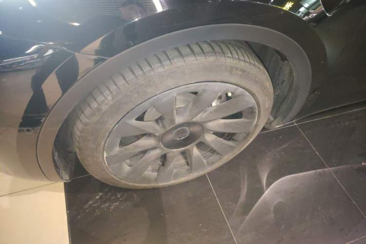 Used Tesla Model Y 2021 Standard Range Rear-Wheel Drive Version