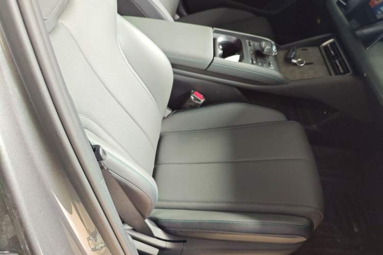 Used BYD Qin L 2024 DM-i 120KM Leading Model
