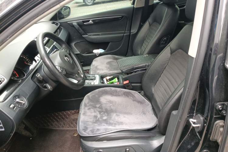 Used Volkswagen Magotan 2015 Facelift 1.8TSI Luxury Model
