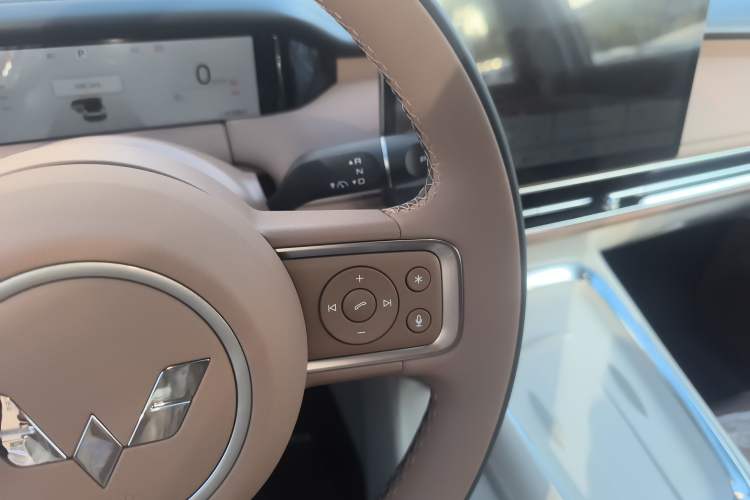 Used Wuling Bingo S 2025 Model 325km Deluxe Edition