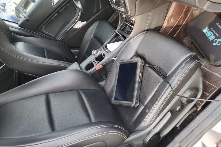 Used Mercedes-Benz GLA 2019 GLA 200 Dynamic Edition Right Front Seat