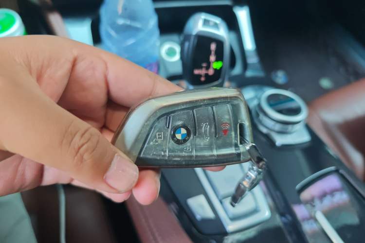 Used BMW 5 Series 2014 520Li Elegant Model