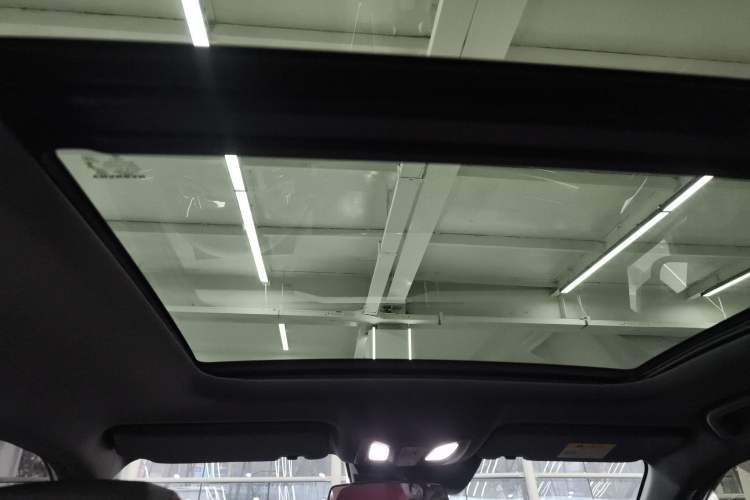 Used Oshan Z6 2023 Blue Whale 1.5T DCT Smart Luxury Model
