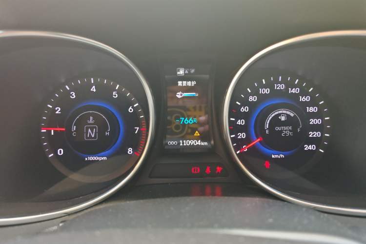 Used Hyundai Santa Fe 2013 2.4L Automatic Two-Wheel Drive Smart Version
