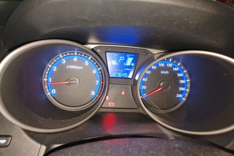 Used Hyundai ix35 2013 2.0L Automatic Two-Wheel Drive Smart GLS China V Standard
