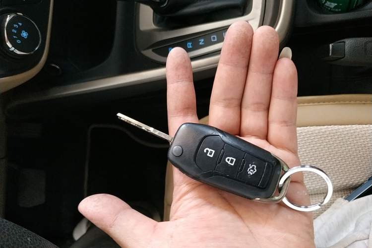 Used Ford Escort 2015 1.5L Automatic Comfort Edition
