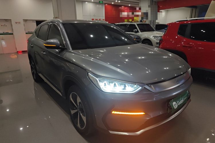 Used BYD Song PLUS New Energy 2021 EV Deluxe Model Front Right 45 Deg